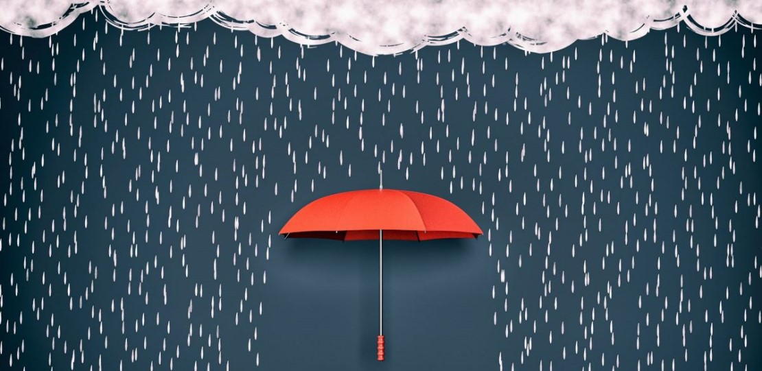 Lluvia y paraguas