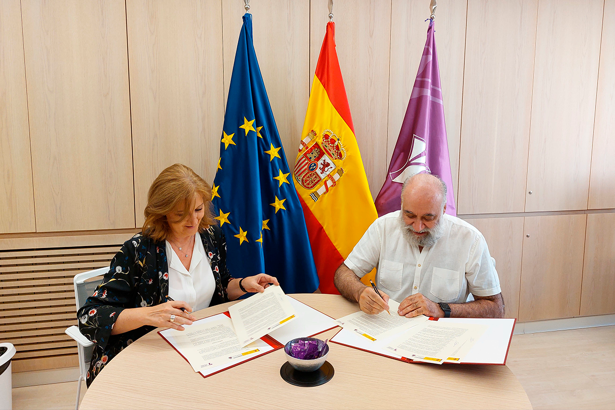 Momento de la firma del protocolo