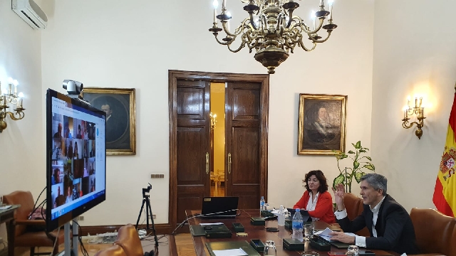 el ministro del Interior, Fernando Grande-Marlaska, mantuvo en la tarde de este sábado un vídeo reunión con todos los delegados del Gobierno