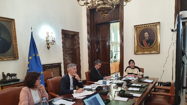 el ministro del Interior preside una nueva reunión del Comité Estatal de Coordinación de Protección Civil para analizar el desarrollo de las medidas puestas en marcha contra el COVID-19