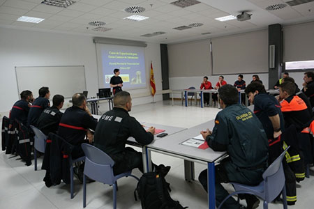 Aula con alumnos