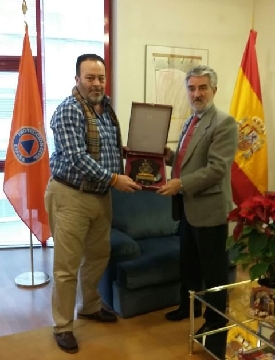el presidente de ANAV Arturo Fuente Pedrejón y el director general de Protección Civil y Emergencias, Juan Antonio Díaz Cruz