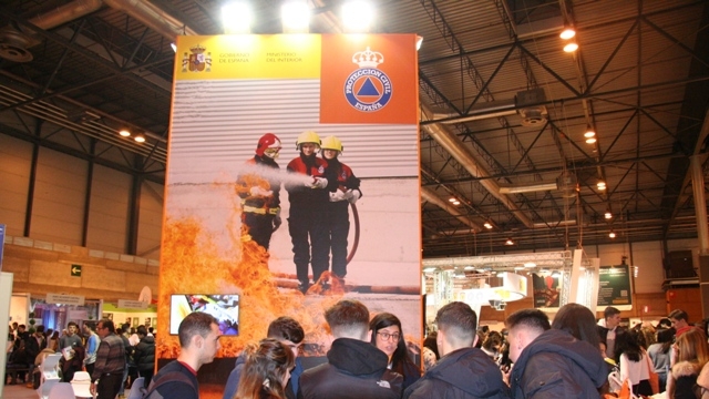 stand que tiene Protección Civil en Aula 2018