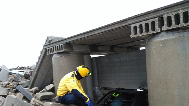 instalaciones de la Escuela Nacional de Protección Civil con un curso sobre rescate y salvamento de estructuras colapsadas