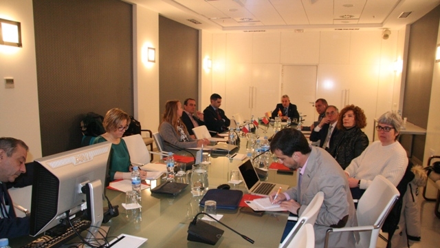los asistentes están reunidos para el ejercicio de EU RIWATEREX 2018.