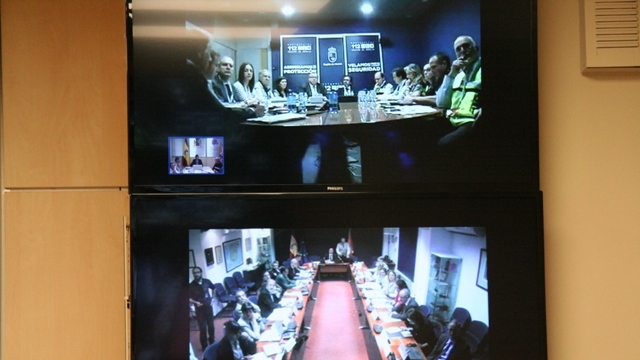 pantalla donde se muestra la reunión donde se comenta la gravedad de la situación
