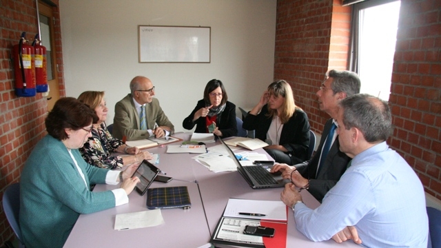 grupos de asistentes reunidos en la primera reunión de planeamiento del Ejercicio EU RIWATEREX 2018