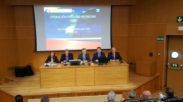 los asistentes son Francisco Ruiz Boada (coordinador general de la OPE en la Dirección General), Ignacio Macías (Administración General del Estado en el Campo de Gibraltar) y Mirella Riveros(Subdelegación del Gobierno en Cádiz)