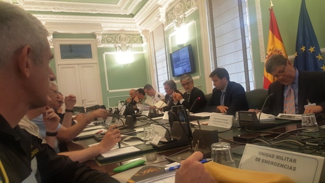 los asistentes en la reunión para la coordinación de incendios forestales