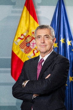 foto oficial del nuevo director general de Protección Civil y Emergencias