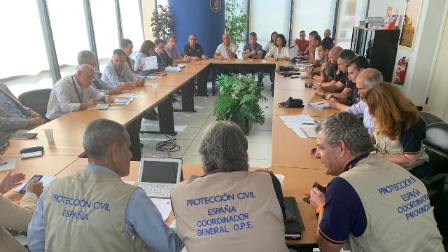 reunión de los asistentes para la operación del Paso del Estrecho