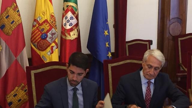 el director general de Protección Civil y Emergencias del Ministerio del Interior, Alberto Herrera, y el presidente de la Autoridad Nacional de Protección Civil de Portugal, Carlos Mourato