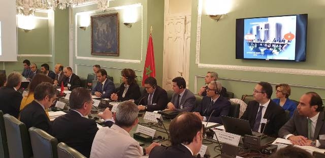 todos los asistentes en la reunión sobre la Operación Paso del Estrecho