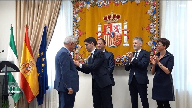 Grande-Marlaska preside en Málaga la entrega de condecoraciones a integrantes del dispositivo de rescate del pequeño Julen