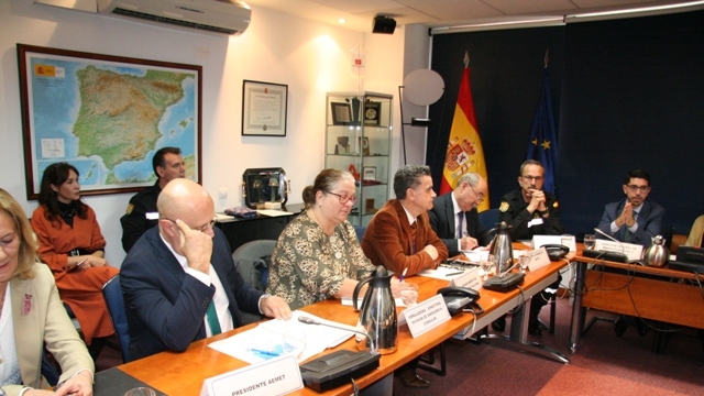 los asistentes en la reunión del comité estatal de coordinación