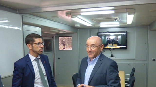 Alberto Herrera en su visita, ha estado acompañado por el director general de Protección Ciudadana, Emilio Puig