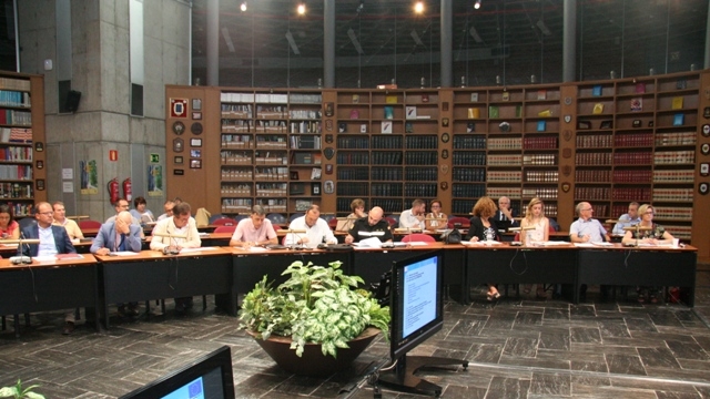 los asistentes en la reunión para el simulacro europeo a gran escala que simulará un escenario general de inundaciones en la cuenca del Jarama