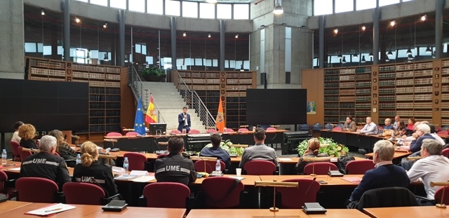 personal directivo de las Administraciones Públicas finalizan su formación sobre el Sistema de Protección Civil español y la gestión de emergencias