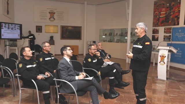 El director general de Protección Civil y Emergencias (DGPCyE), Alberto Herrera Rodríguez, ha visitado el Cuartel General de la Unidad Militar de Emergencias