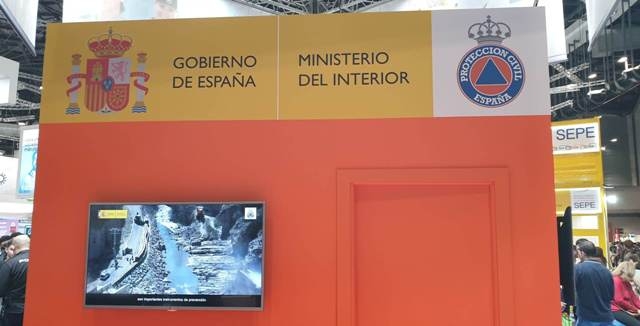 del stand del Ministerio de Interior de Protección Civil